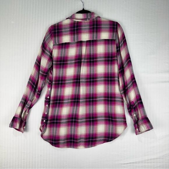 Lucky Brand Pink/White Plaid Flannel Button-Up Shirt Size Medium Button Detail - Picture 3 of 3